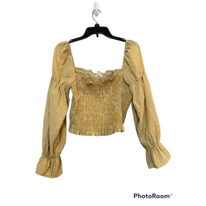 Urban Outfitters gingham cinched sleeve blouse‎ size M